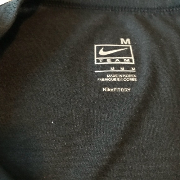 Set of UT Nike FitDry shirts - Picture 3 of 5